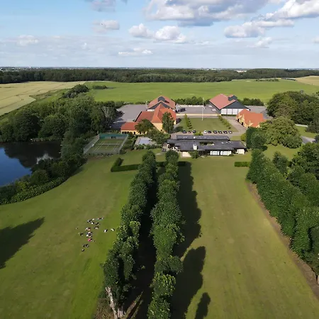 Bed & Breakfast Den Gule Lade Pa Skjorringe Stubbekobing