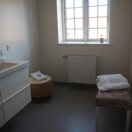 Den Gule Lade Pa Skjorringe 3* Stubbekobing