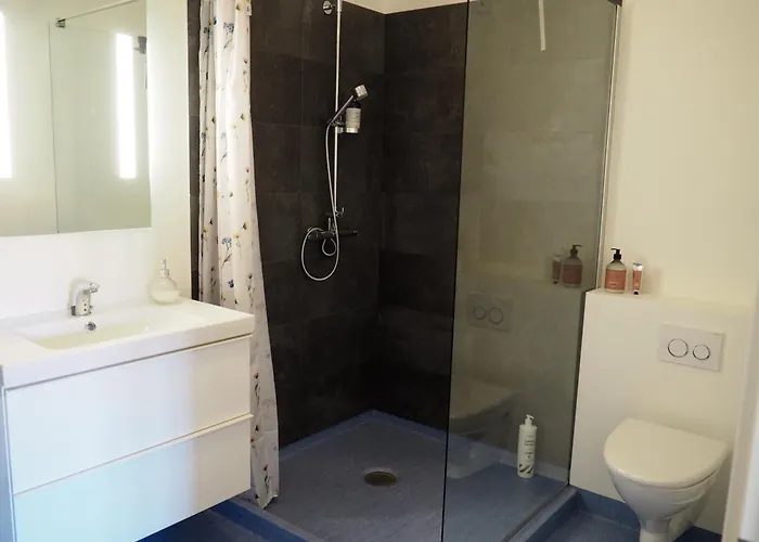 Den Gule Lade Pa Skjorringe 3* Stubbekøbing
