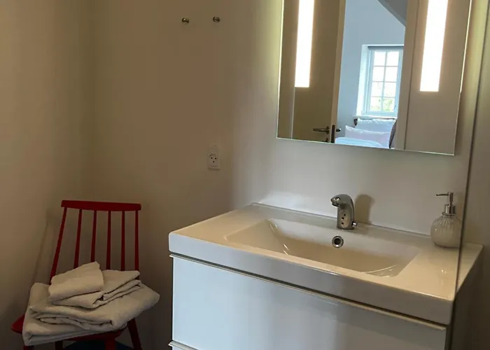 Den Gule Lade Pa Skjorringe 3* Stubbekøbing